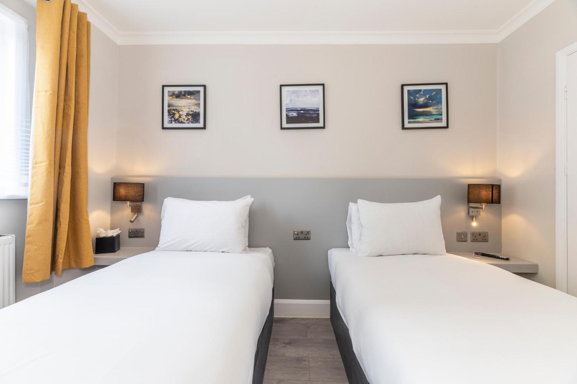 Marina Hotel Londra Esterno foto